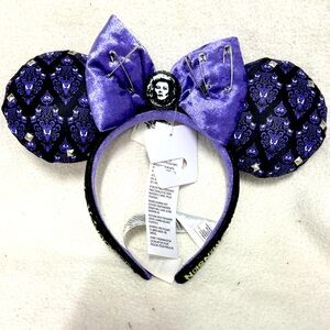 NWT Her Universe Haunted Mansion Ears